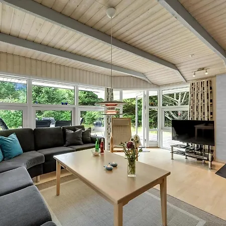 Holiday home In With Kitchen *