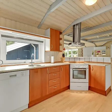 בית נופש In With Kitchen